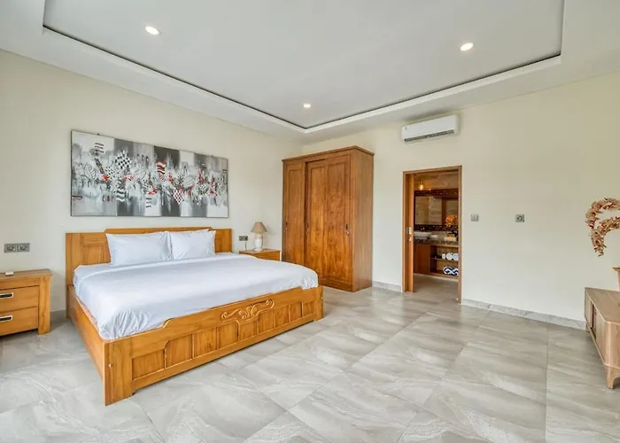 Quiet 2br With Ocean View In 别墅