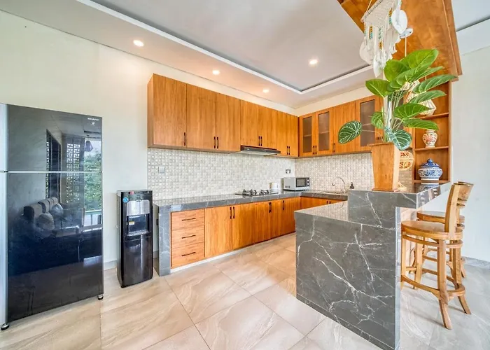 Quiet 2br With Ocean View In 别墅